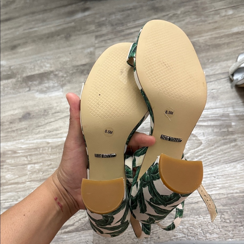 Gianni Bini Leaf Print Sandals in Green and Cream - Picture 4 of 5
